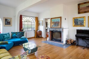 Fireplace - Sublime house with large garden & swimming pool - 8 pers (Marseille)