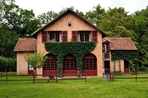 Exterior - Gîte Ermitage (La Ferté-Saint-Aubin)