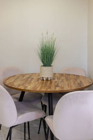 Dining - The Uptown Retreat|Stylish 3BR in NDG (Montreal)