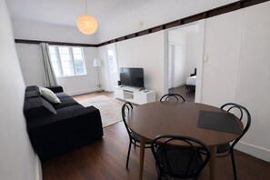 Interior - Affordable house, walk to South Bank, CBD & transport (South Brisbane)