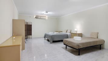 4 soveværelser, strygejern/strygebræt, Wi-Fi, sengetøj