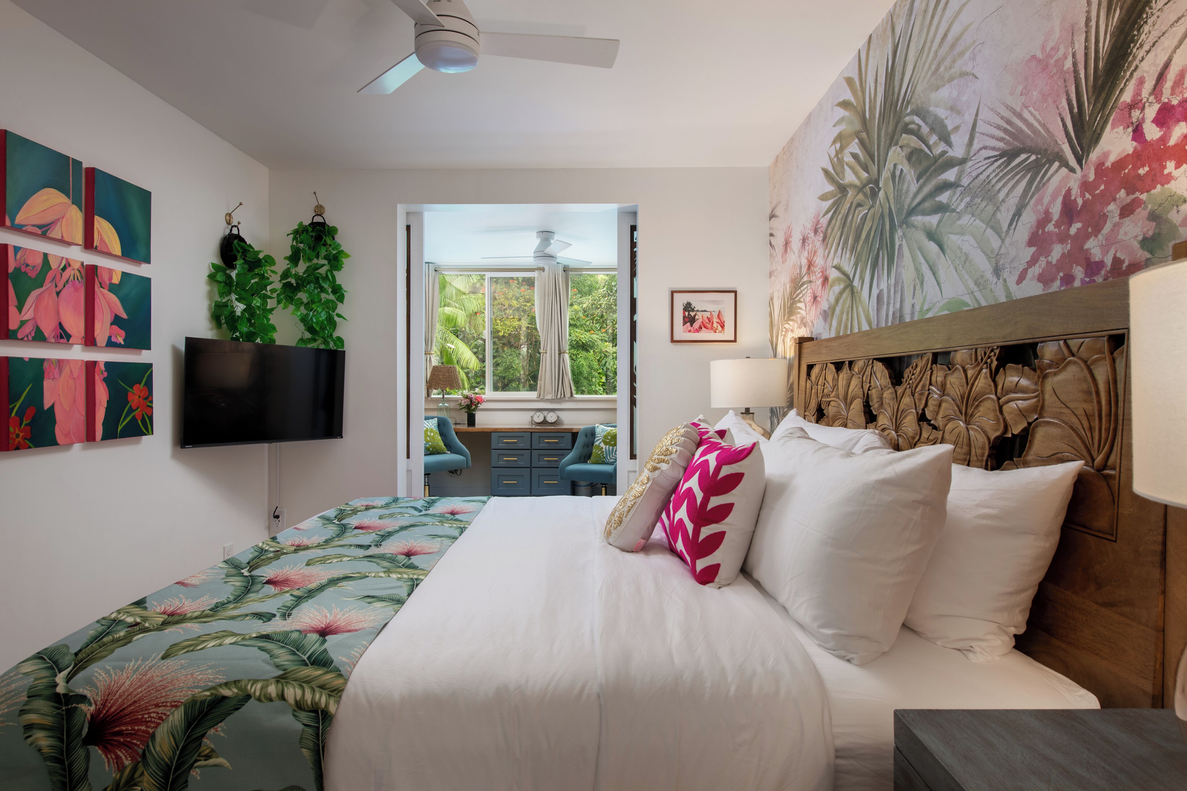 2 bedrooms, desk, iron/ironing board, travel crib