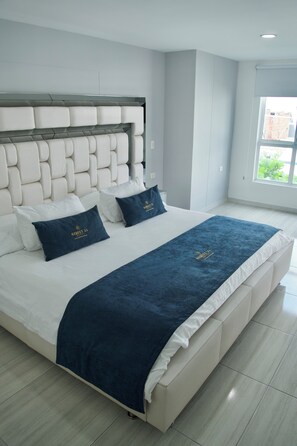Superior Room | Desk, laptop workspace, iron/ironing board, free WiFi