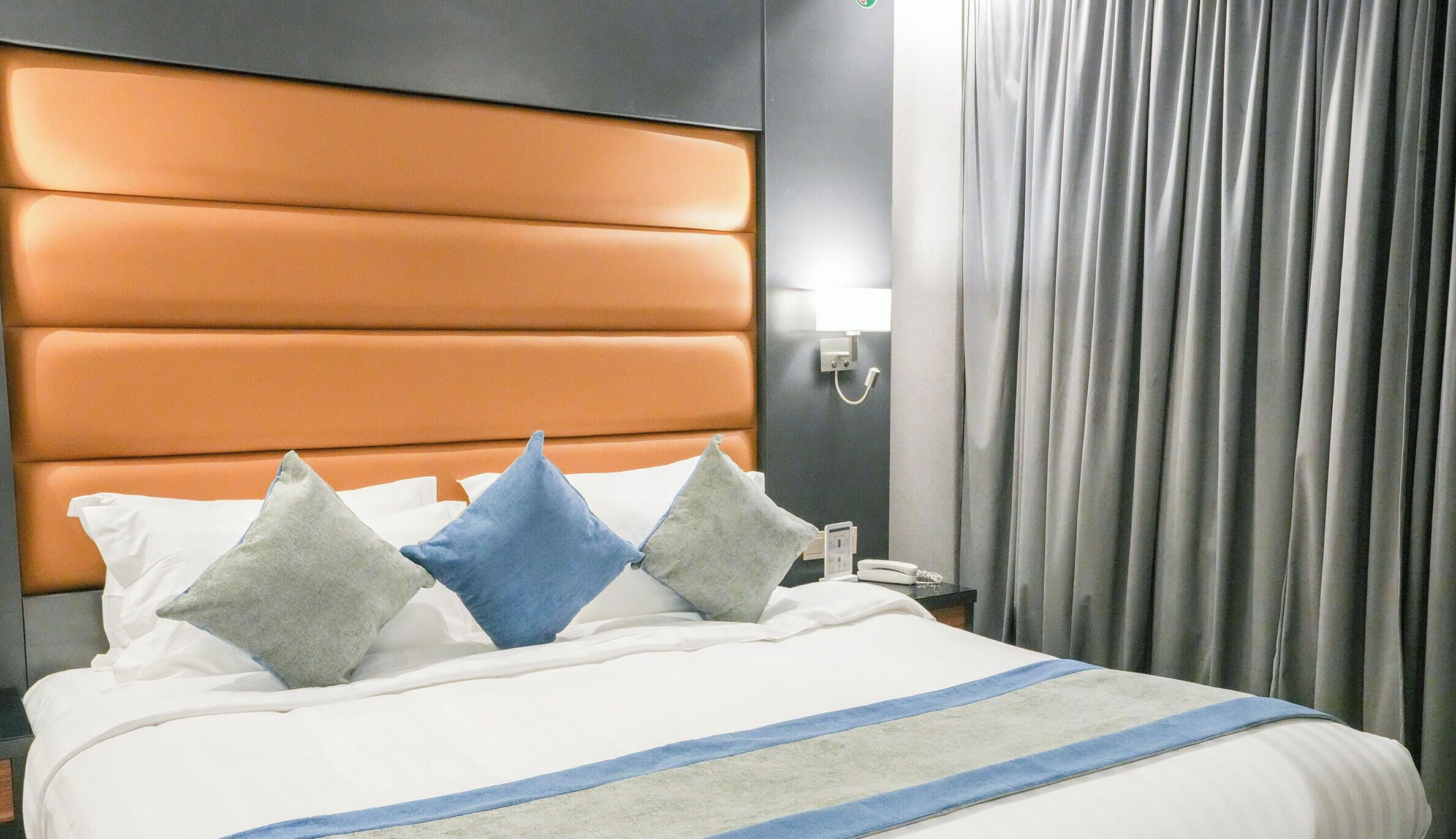 Deluxe Room, City View | Premium bedding, memory foam beds, in-room safe, laptop workspace