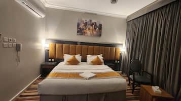 In-room safe, laptop workspace, blackout curtains, soundproofing