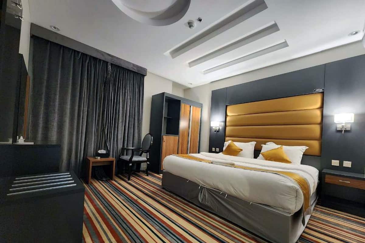 Superior Suite, City View