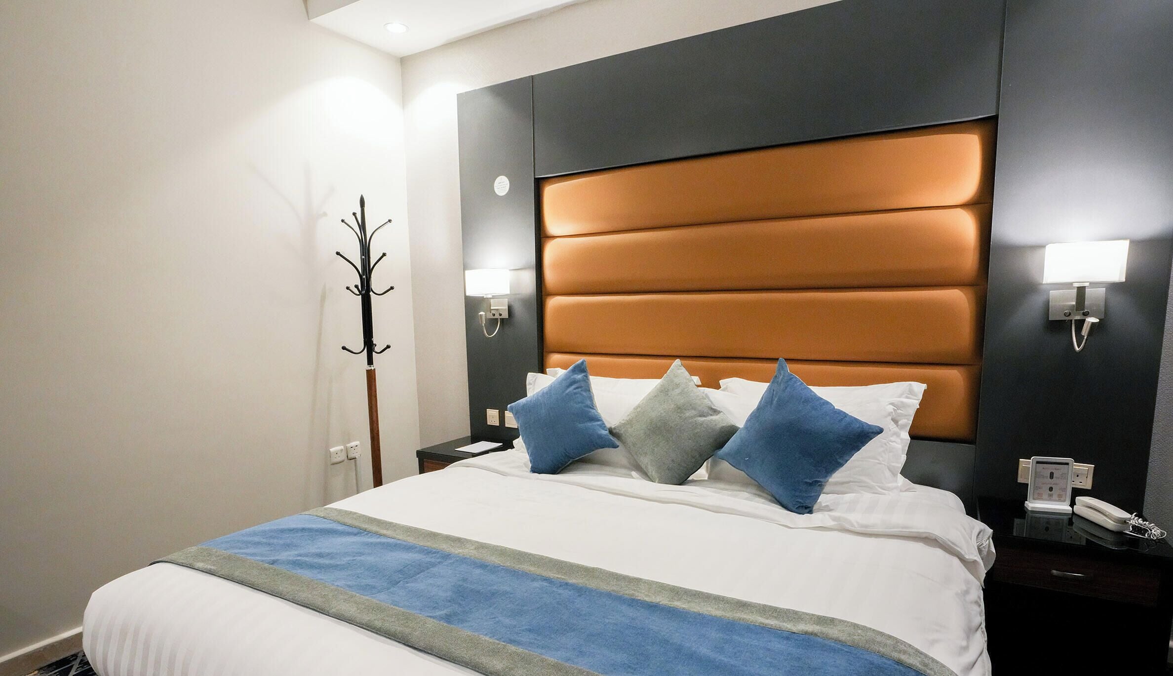Suite superior, vistas a la ciudad | Ropa de cama de alta calidad, colchones viscoelásticos, caja fuerte