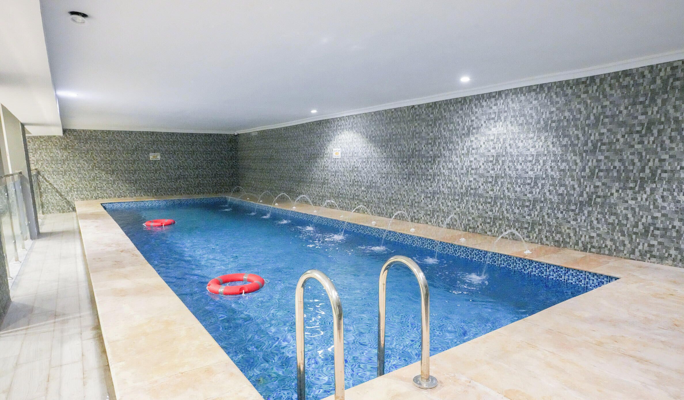Piscine couverte