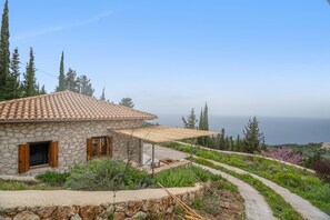 Exterior - Villa 'Melivaroni' with Sea View, Wi-Fi and Air Conditioning (Lefkada)