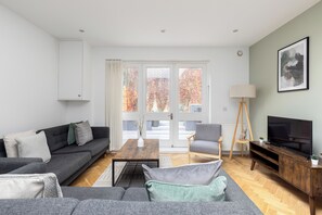 Living area - Luxurious Flat in Shepherd's Bush (London)