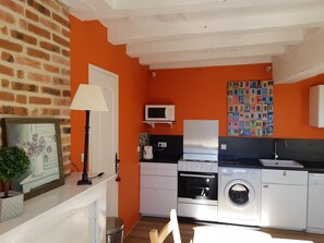 微波炉、烤箱、炉灶、洗碗机