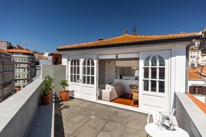Apartment, Patio, City View (1 cama de casal) | Property grounds - Clube Charming Apartments - Ribeira (Porto)