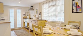 Fewhurst Cottage Annex - Billingshurst