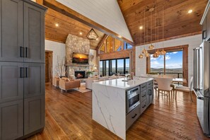 Interior - No Cabin Pressure - Mountain Views | Hot Tub | Outdoor Fireplace (Blue Ridge)