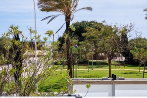 Property grounds - Apartment '1C' with Sea View, Balcony and Wi-Fi (Monte Gordo)