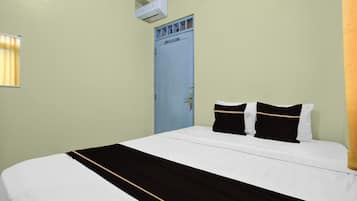 Quarto casal standard | Wi-Fi de cortesia, roupa de cama