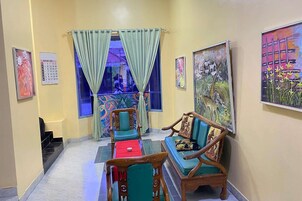 Sala de estar en el lobby