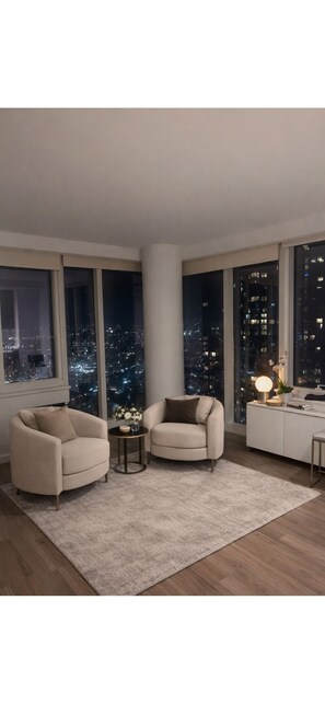 Interior - 2-bedroom apartment in lovely Long Island City with AC and gym (Long Island city)