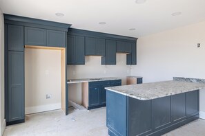 Interior - Carolina Dune, NEW CONSTRUCTION Oceanfront 10BR 12.5BA! (Emerald Isle)