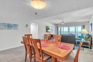 Condo, Multiple Beds (Reflections On The Gulf #502 - Paradi) | Dining