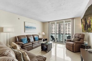 Apartment, Balcony, Sea View | Living area - The tides (Hollywood)