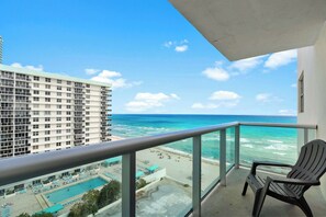 Apartment, Balcony, Sea View | Balcony - The tides (Hollywood)