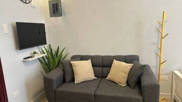 House, 1 Bedroom | Living area