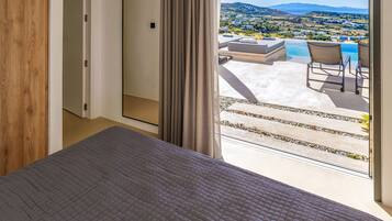 Villa luxueuse, 5 chambres, vue sur la mer | Rideaux d’obscurcissement, fer et planche à repasser