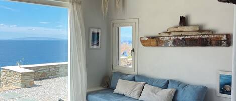 Televisie en een open haard