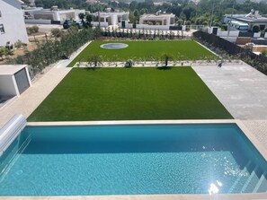 Pool - Casa Céu Azul - Gorgeous 3-bedroom villa in charming Nadadouro (Nadadouro)