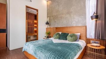 Vila, sacada, vista para o jardim | Escrivaninha, Wi-Fi de cortesia