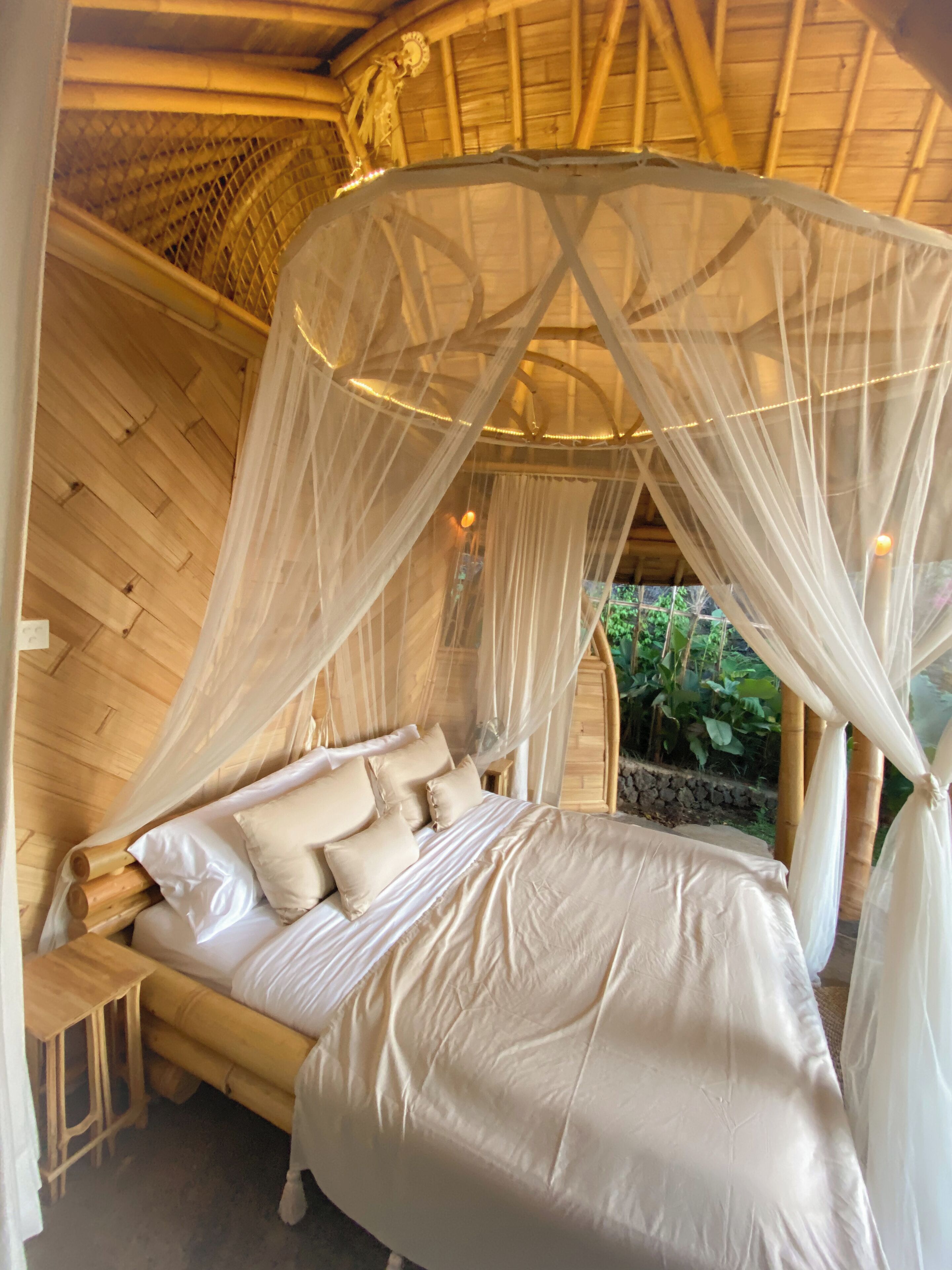 Zimmersafe, kostenloses WLAN, Bettwäsche