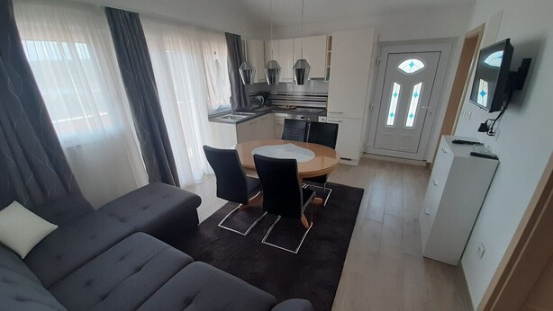 TV - Two Bedroom Apartment (Vinišće)