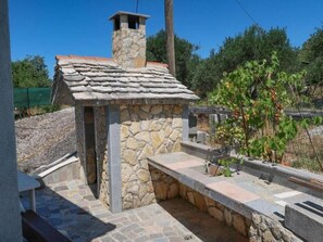 Property grounds - Two Bedroom Apartment (Vinišće)