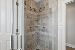 Hair dryer, towels, soap, toilet paper - The Pearl at Indian Rocks Beach (Indian Rocks Beach)