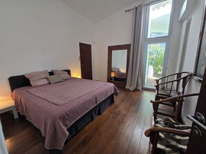 Fer et planche à repasser, Wi-Fi, draps fournis