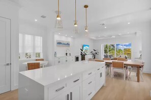 Dining - Brand New Luxury Home in FL Keys Gated Community (Marathon)