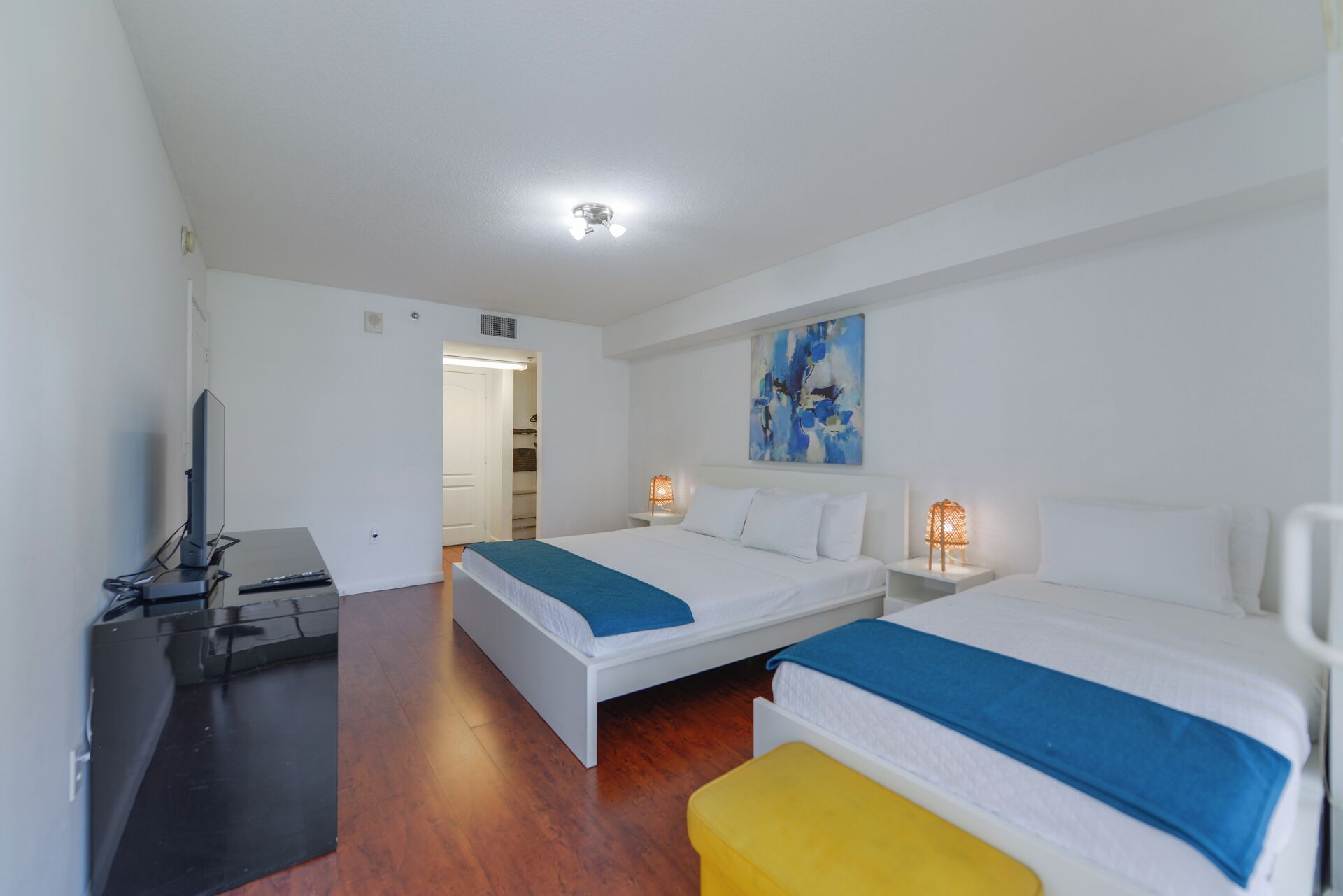 Leilighet | Blendingsgardiner og wi-fi (inkludert)