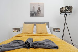 Bügeleisen/Bügelbrett, kostenloses WLAN, Bettwäsche