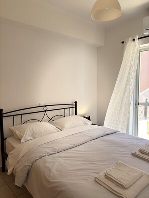 Tabla de planchar con plancha y wifi 