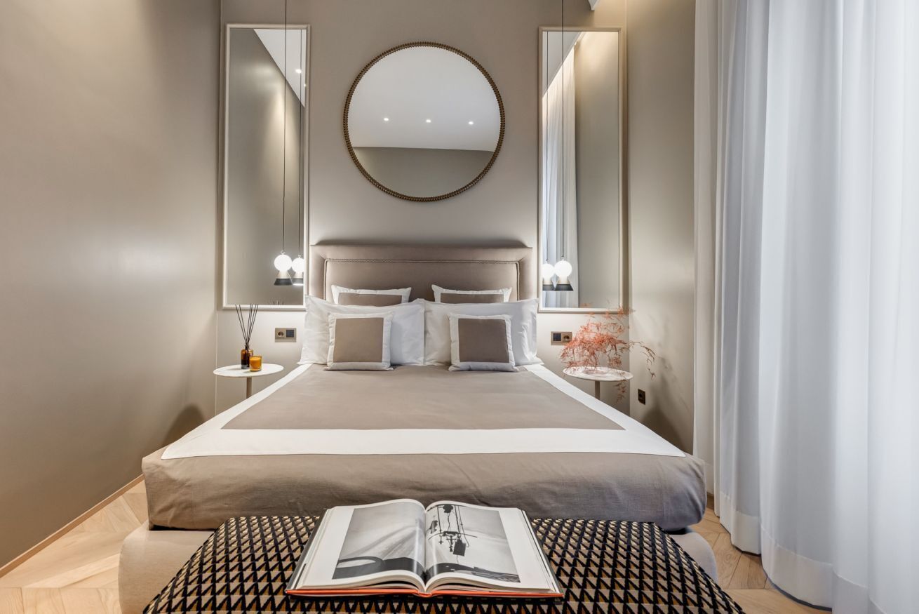 Een strijkplank/strijkijzer