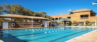 Peaceful Desert Hills Retreat – Furnished 2BR with Mountain Views & Patio