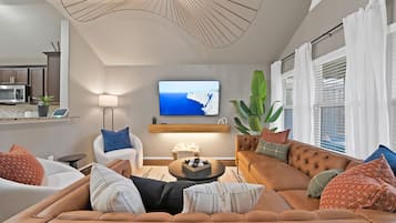 Smart TV, fireplace, video games, table tennis