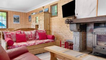 Télévision, cheminée