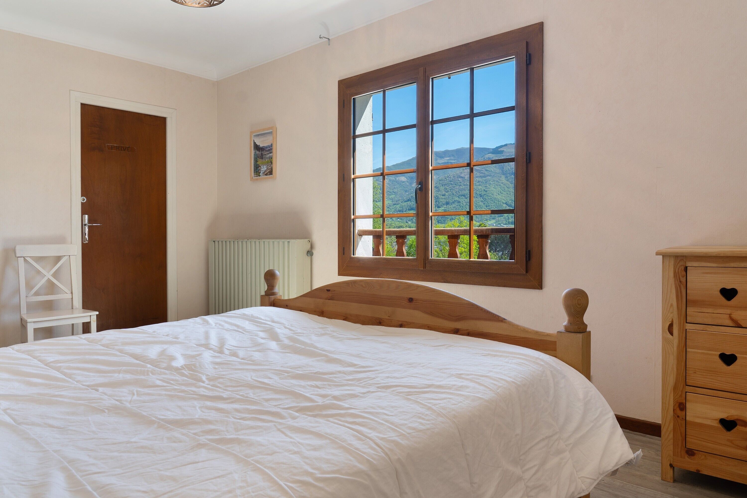 Tabla de planchar con plancha y wifi 