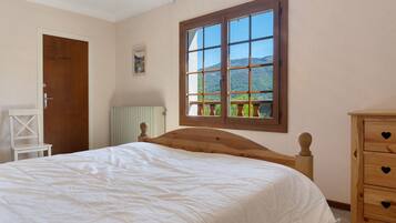 Tabla de planchar con plancha y wifi