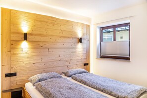 1 bedroom, WiFi, bed sheets - Ammerstube – Alpine Design Apartment in Central Oberammergau (Oberammergau)