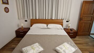 4 chambres, bureau, fer et planche Ă repasser, Wi-Fi gratuit