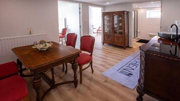 Room, 2 Bedrooms | Dining room