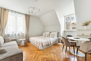 Comfort Studio Suite, 1 Double Bed with Sofa bed, Bathtub | Living area - Old Town & Riverside Brzozowa Apartment by Downtown Apartments (Warsaw)